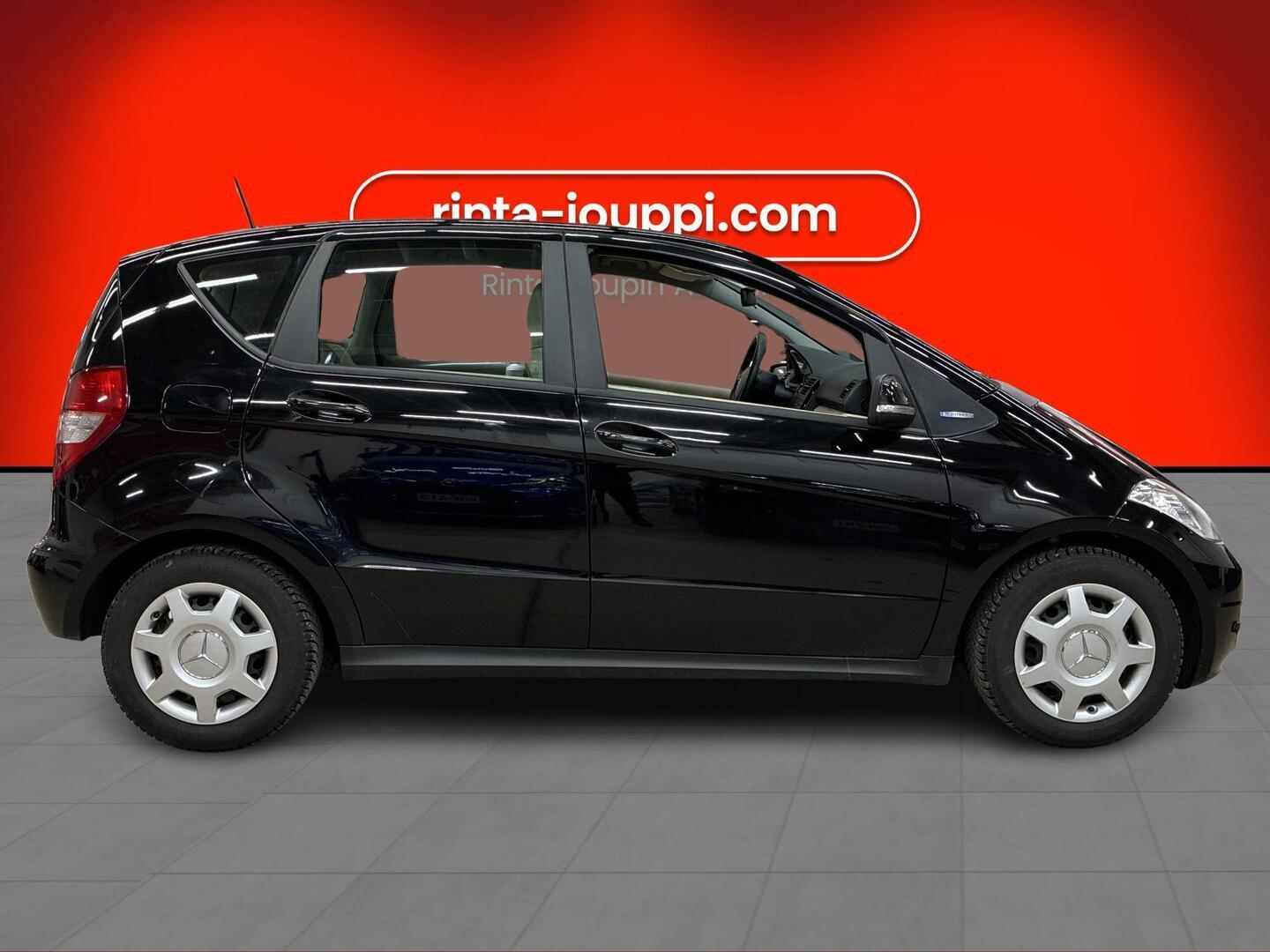 MERCEDES-BENZ A 2010