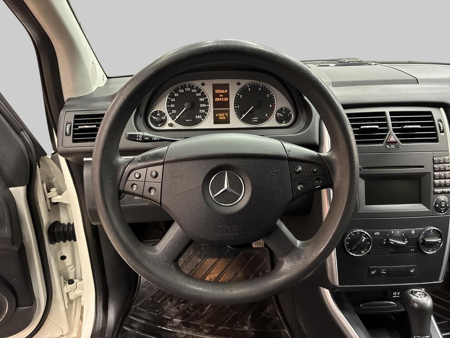 MERCEDES-BENZ B 2009