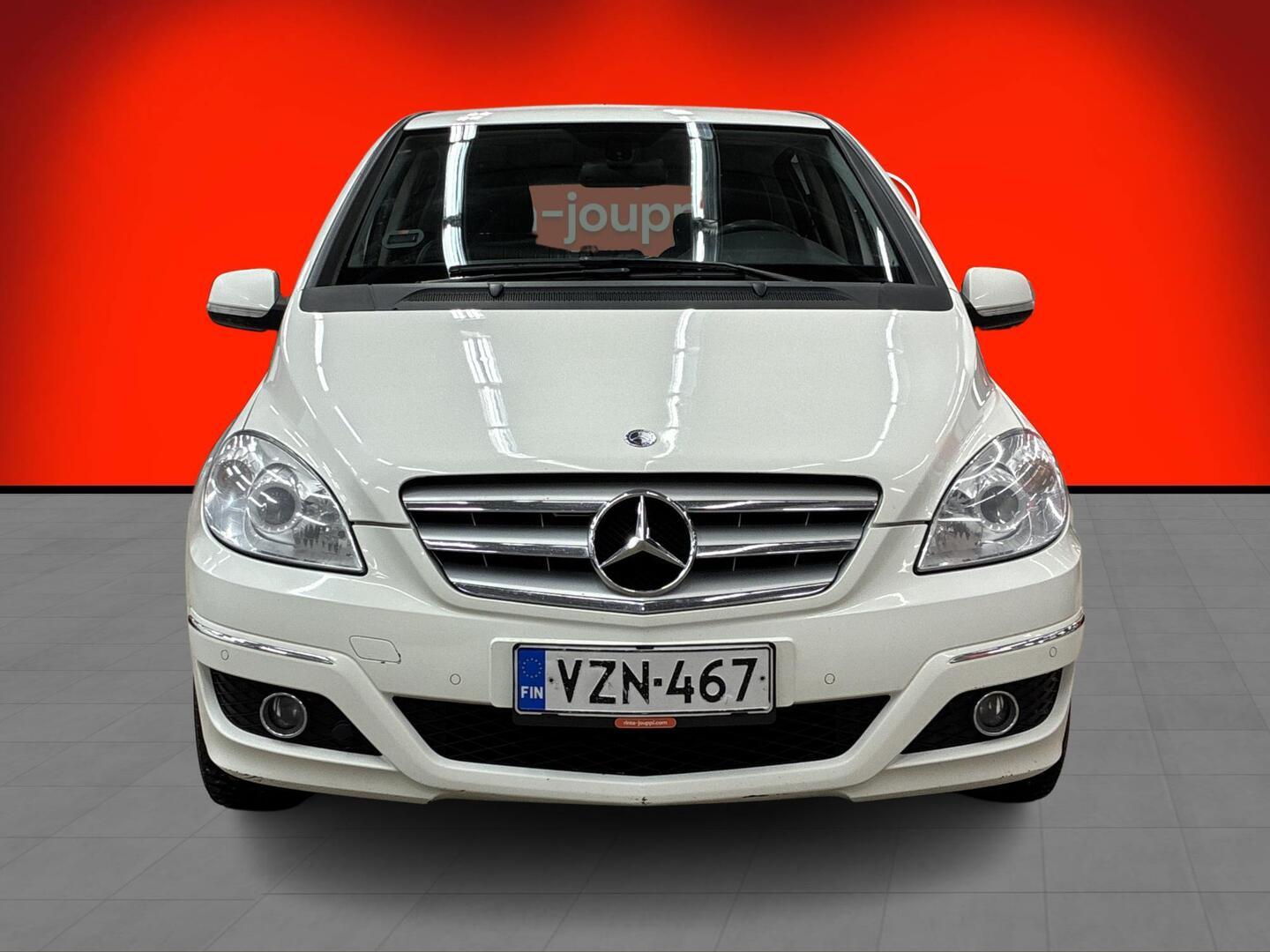 MERCEDES-BENZ B 2009