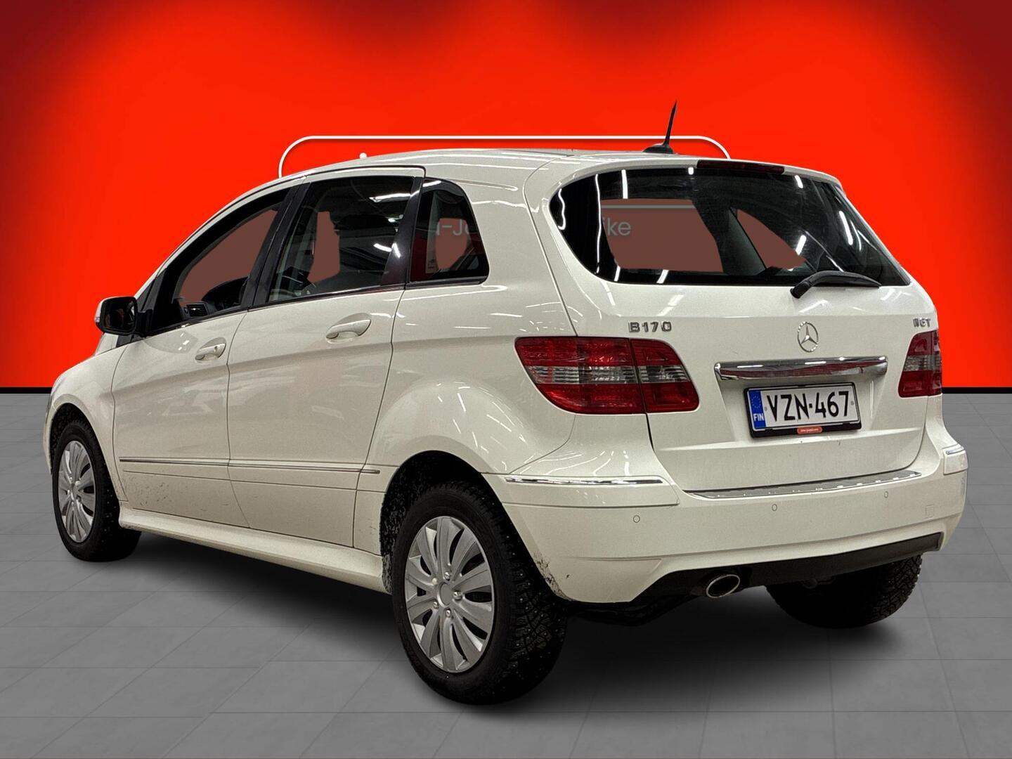 MERCEDES-BENZ B 2009