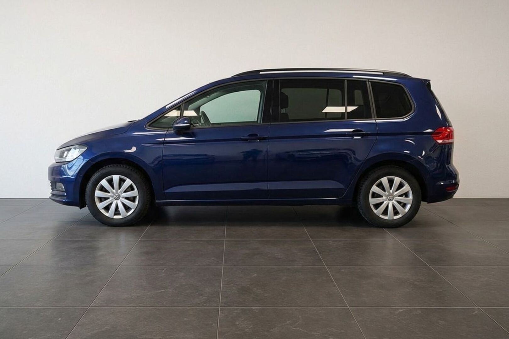 VOLKSWAGEN TOURAN 2019
