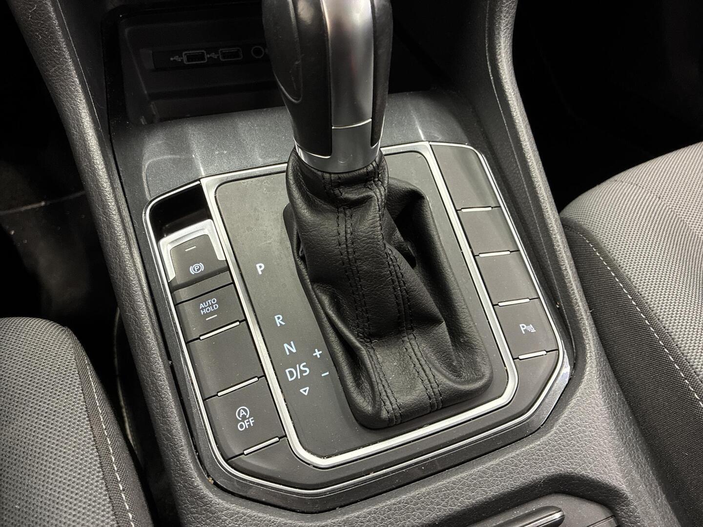 VOLKSWAGEN GOLF SPORTSVAN 2019