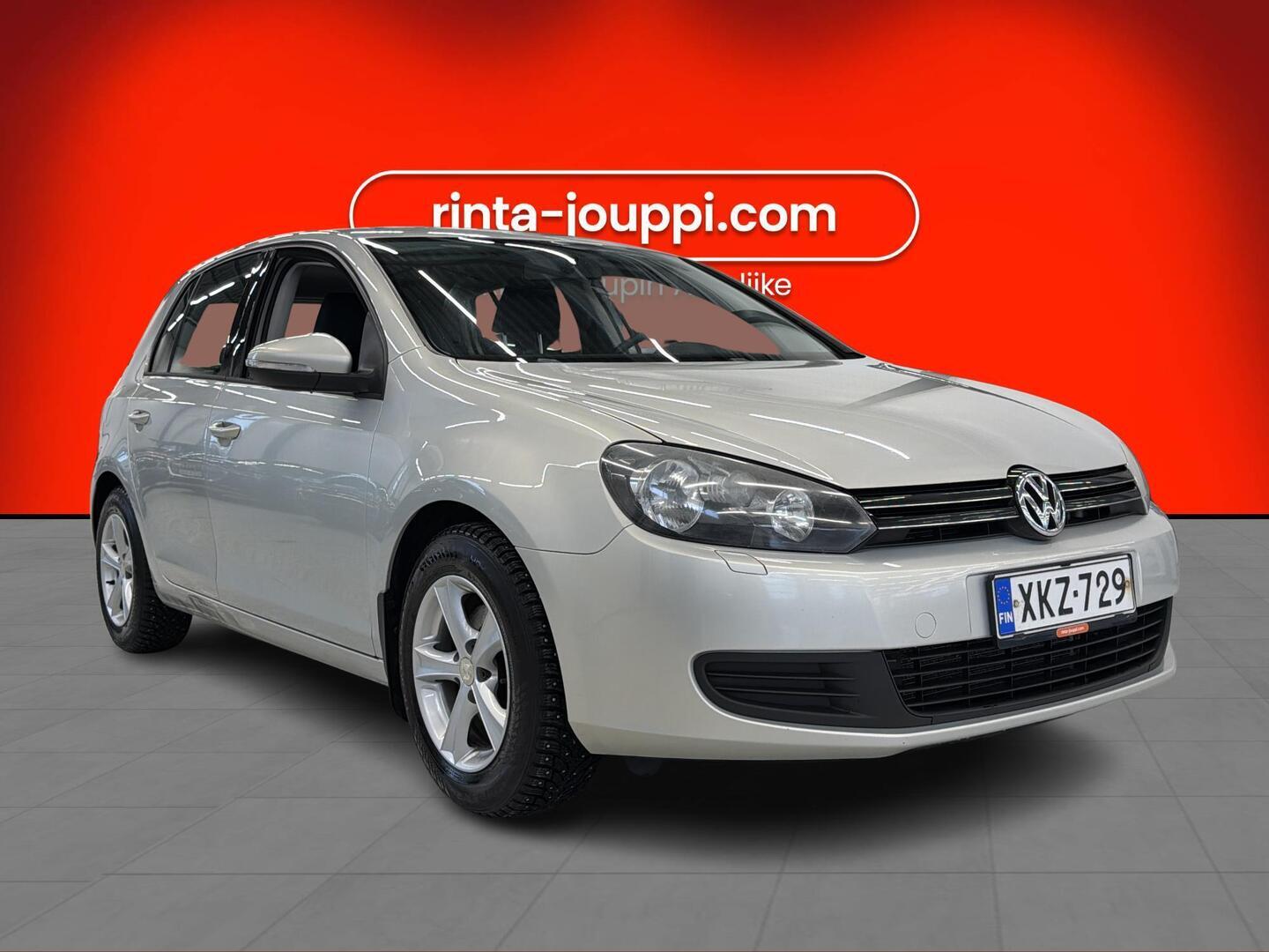 VOLKSWAGEN Golf 2012