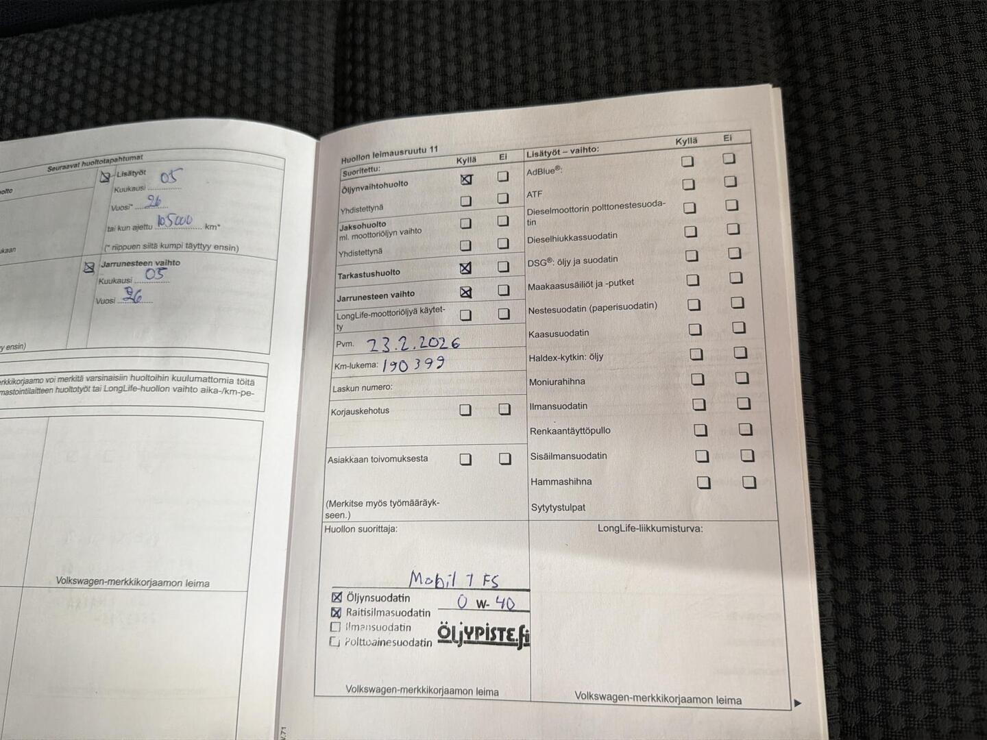 VOLKSWAGEN Golf 2012