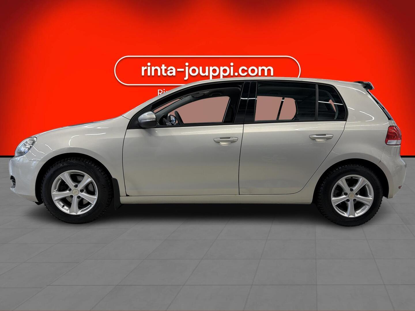 VOLKSWAGEN Golf 2012