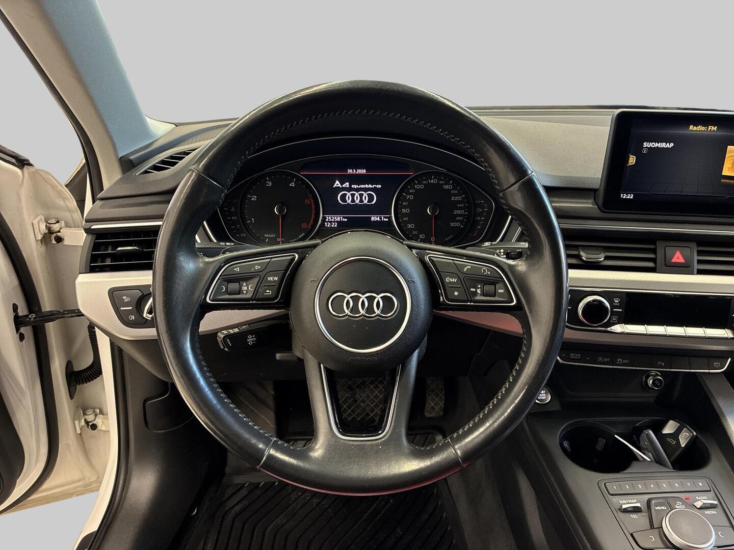 AUDI A4 2016