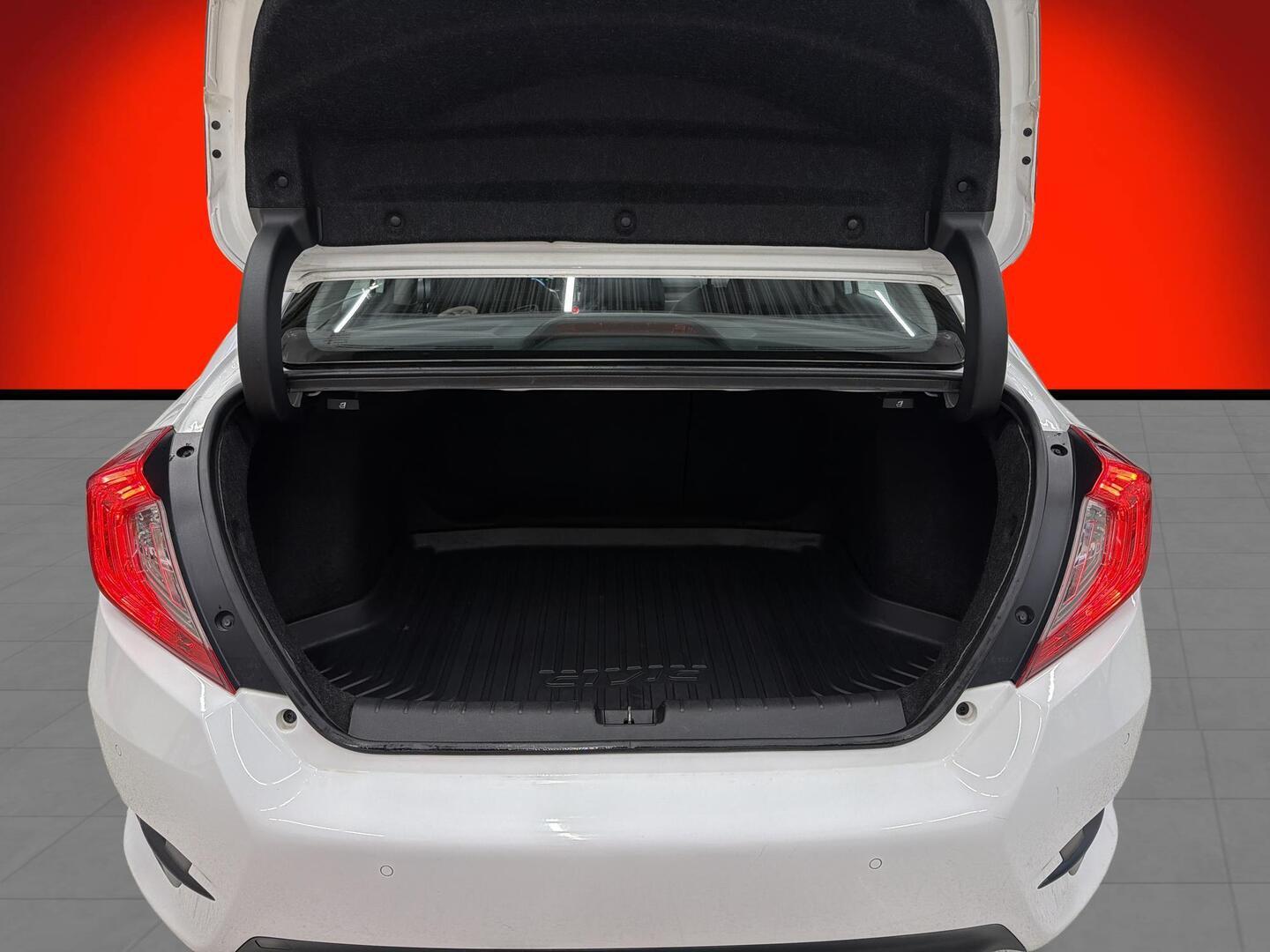 HONDA Civic 2018
