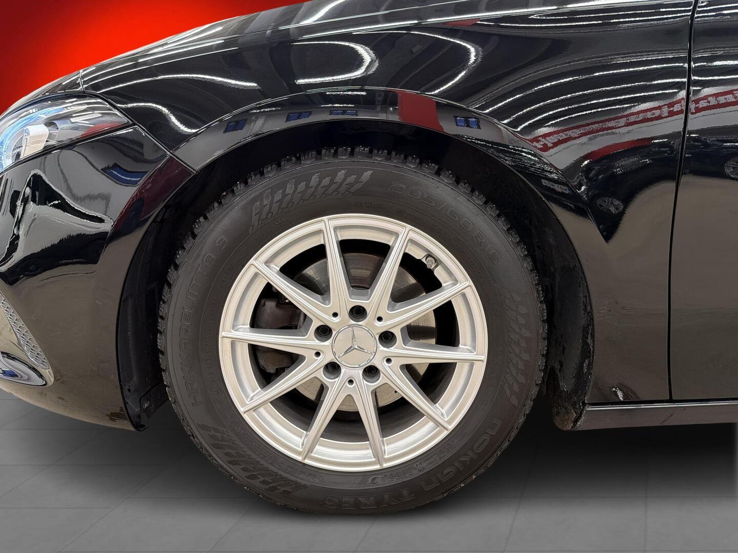 MERCEDES-BENZ A 2020