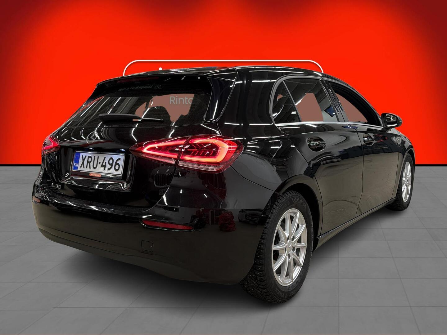 MERCEDES-BENZ A 2020