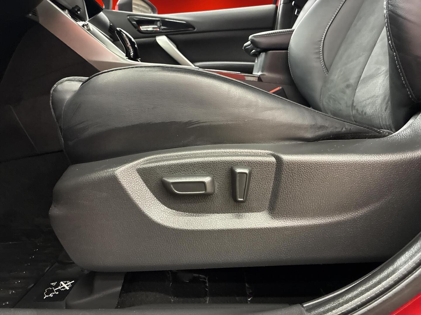 MITSUBISHI ECLIPSE CROSS 2021