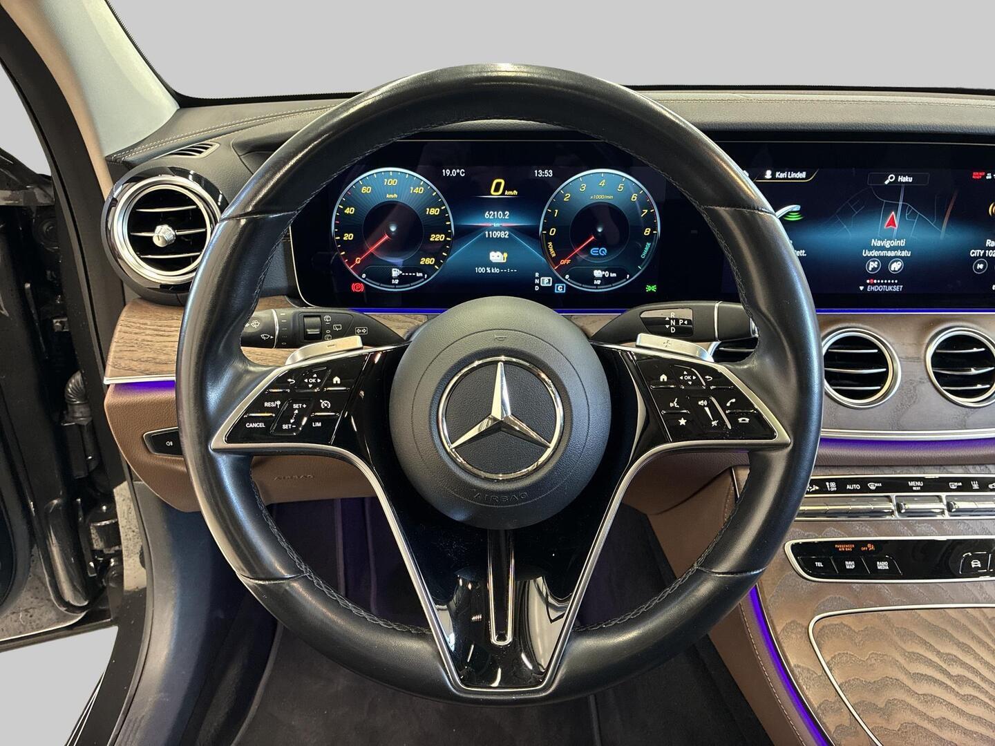MERCEDES-BENZ E 2023