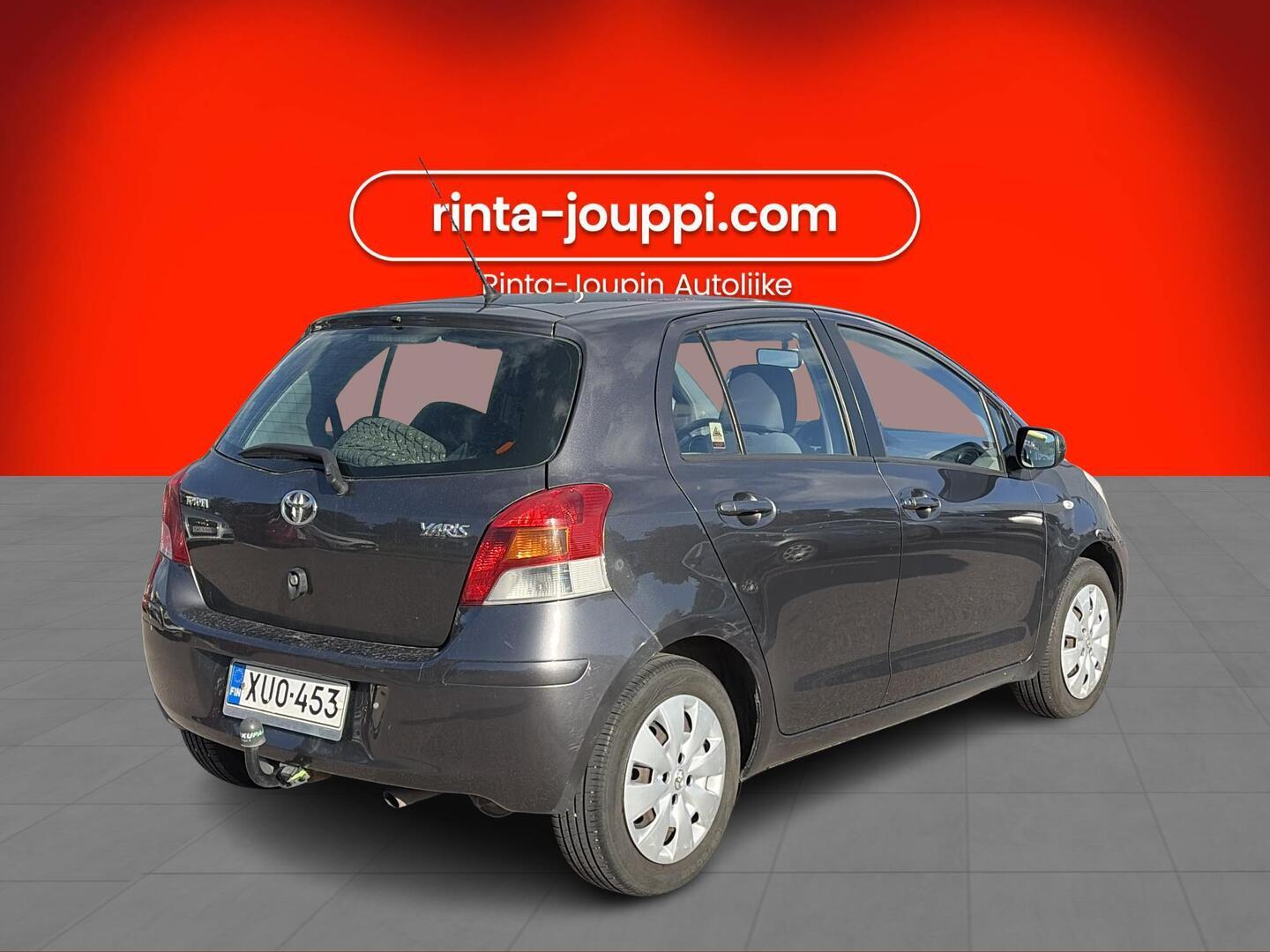 TOYOTA Yaris 2009