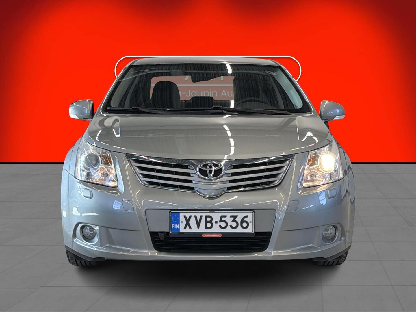 TOYOTA Avensis 2010