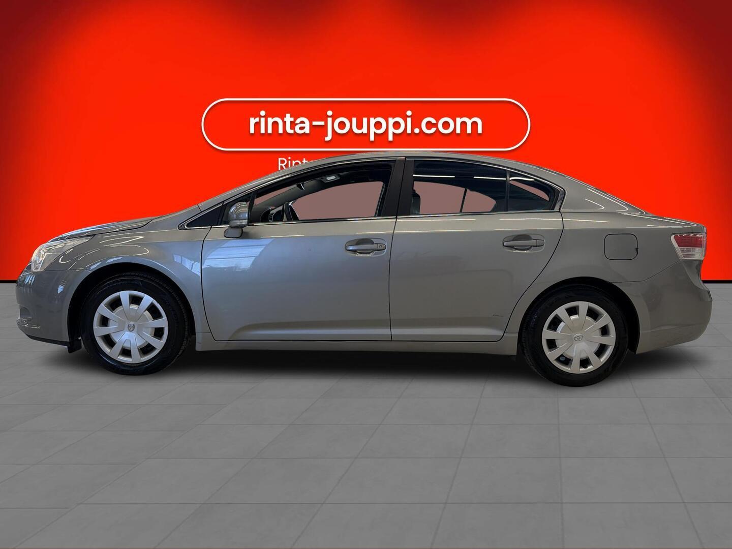 TOYOTA Avensis 2010