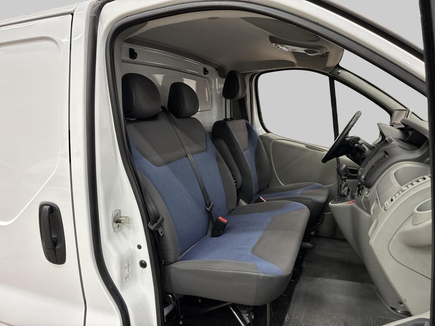 RENAULT Trafic 2015