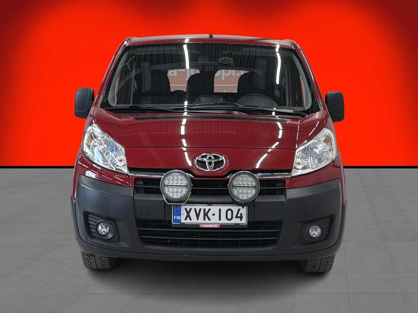 TOYOTA Proace 2013