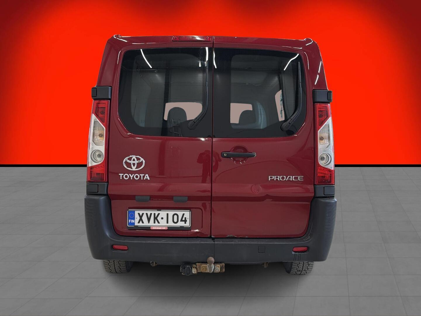 TOYOTA Proace 2013