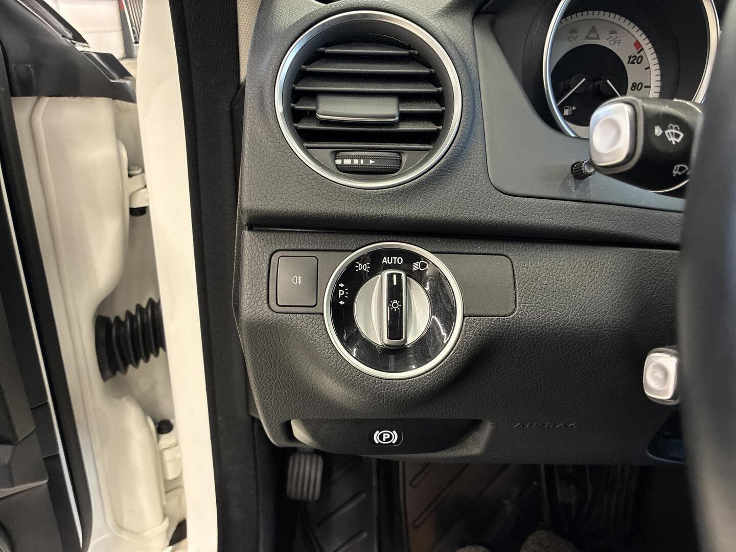 MERCEDES-BENZ C 2013