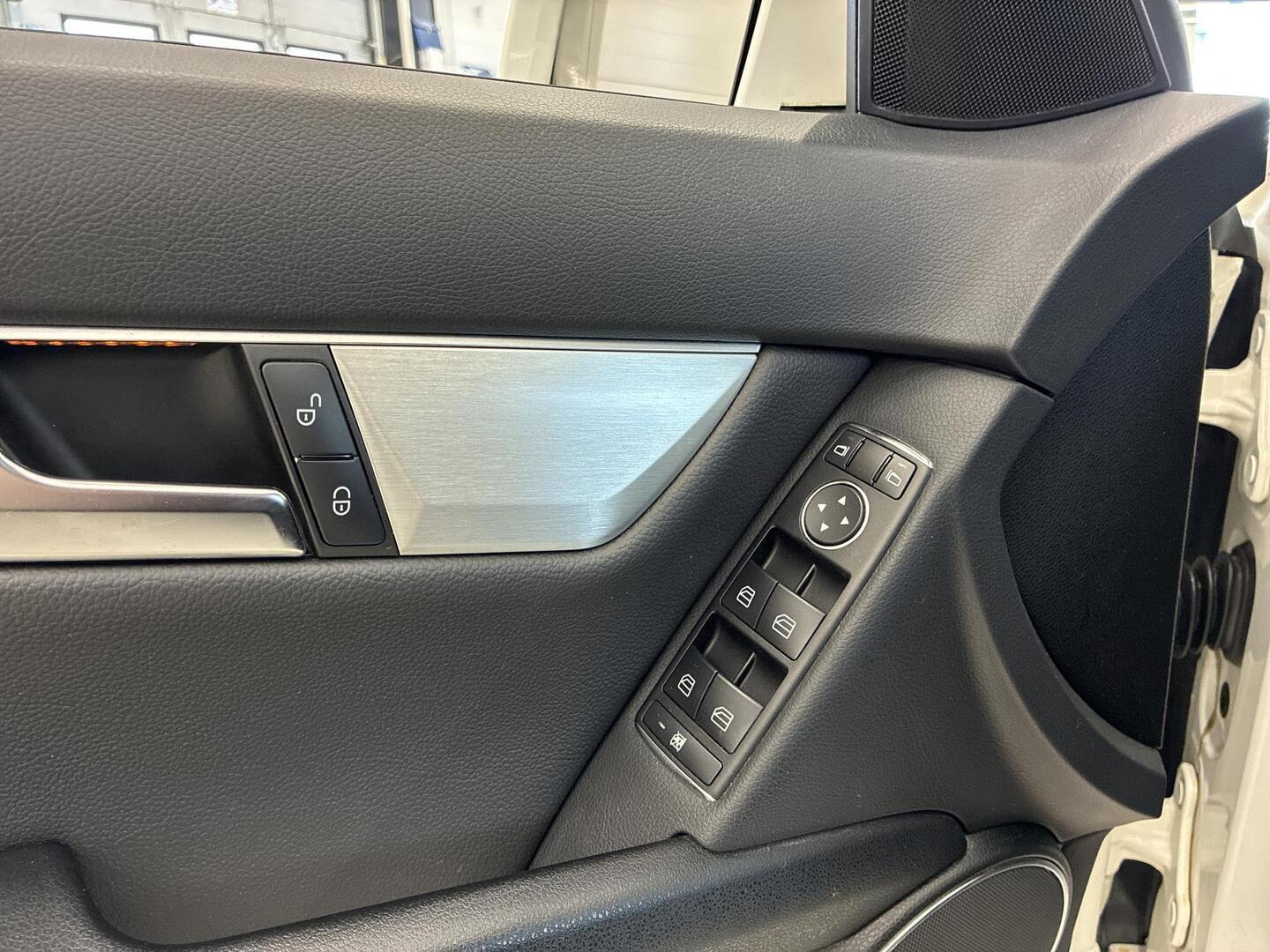 MERCEDES-BENZ C 2013