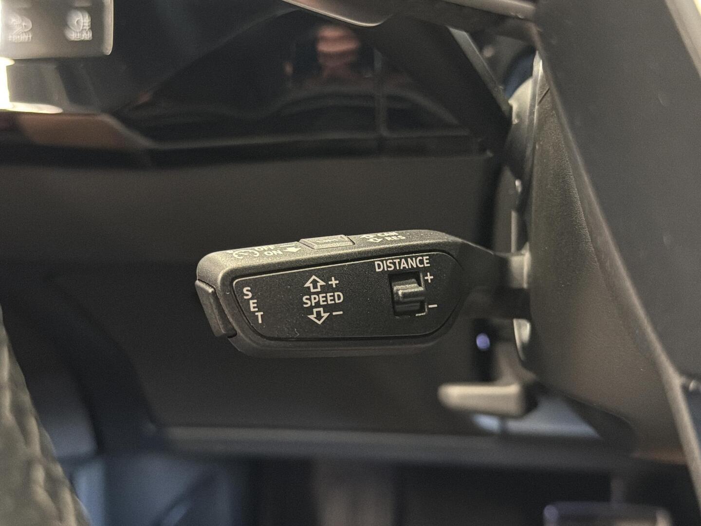 AUDI Q8 e-tron 2024