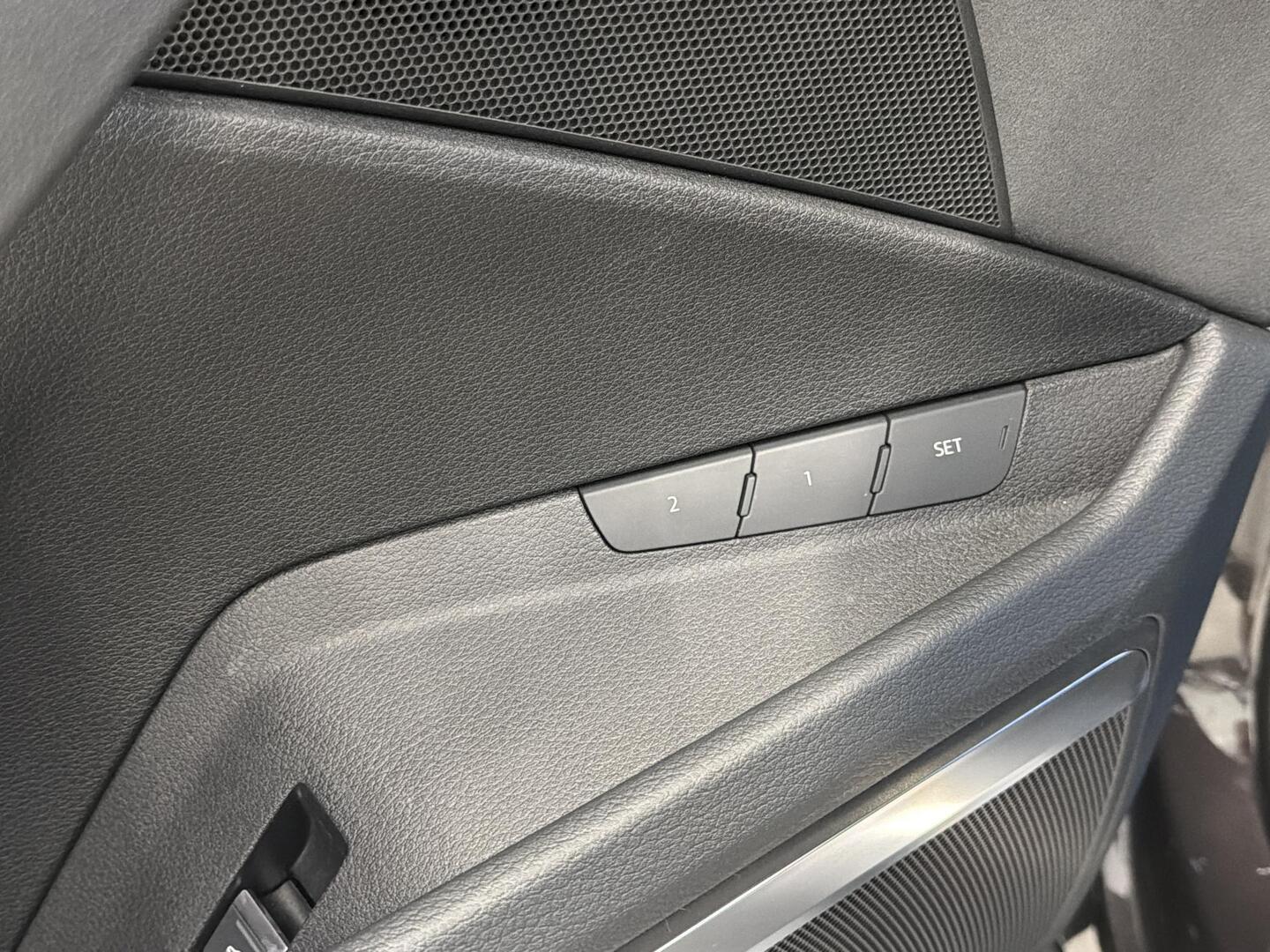 AUDI Q8 e-tron 2024