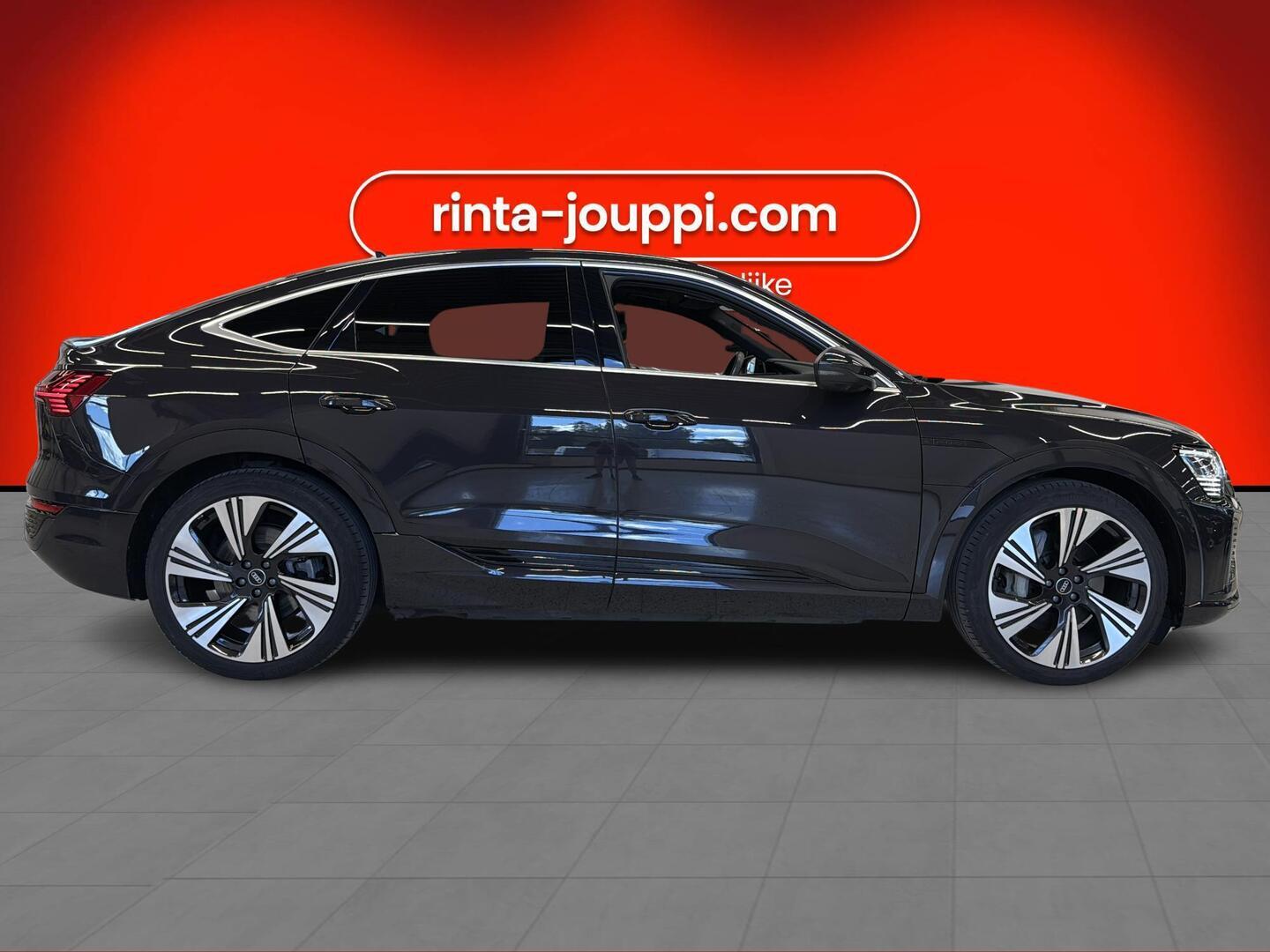 AUDI Q8 e-tron 2024
