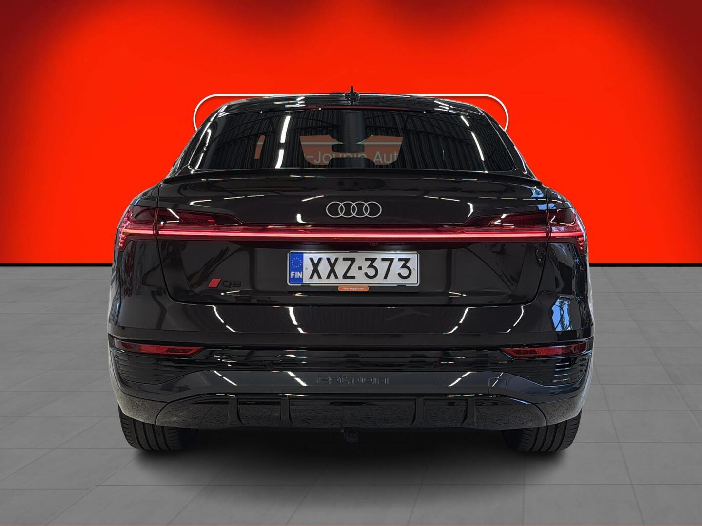 AUDI Q8 e-tron 2024