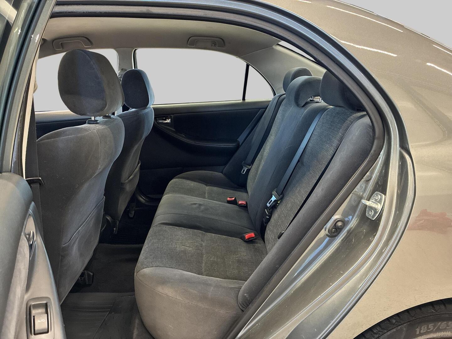 TOYOTA Corolla 2004