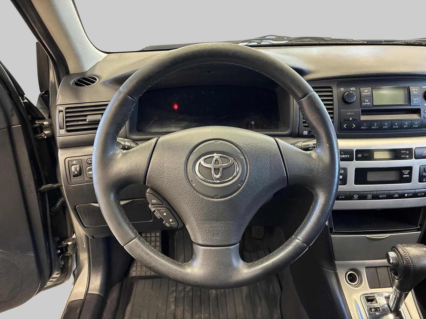 TOYOTA Corolla 2004