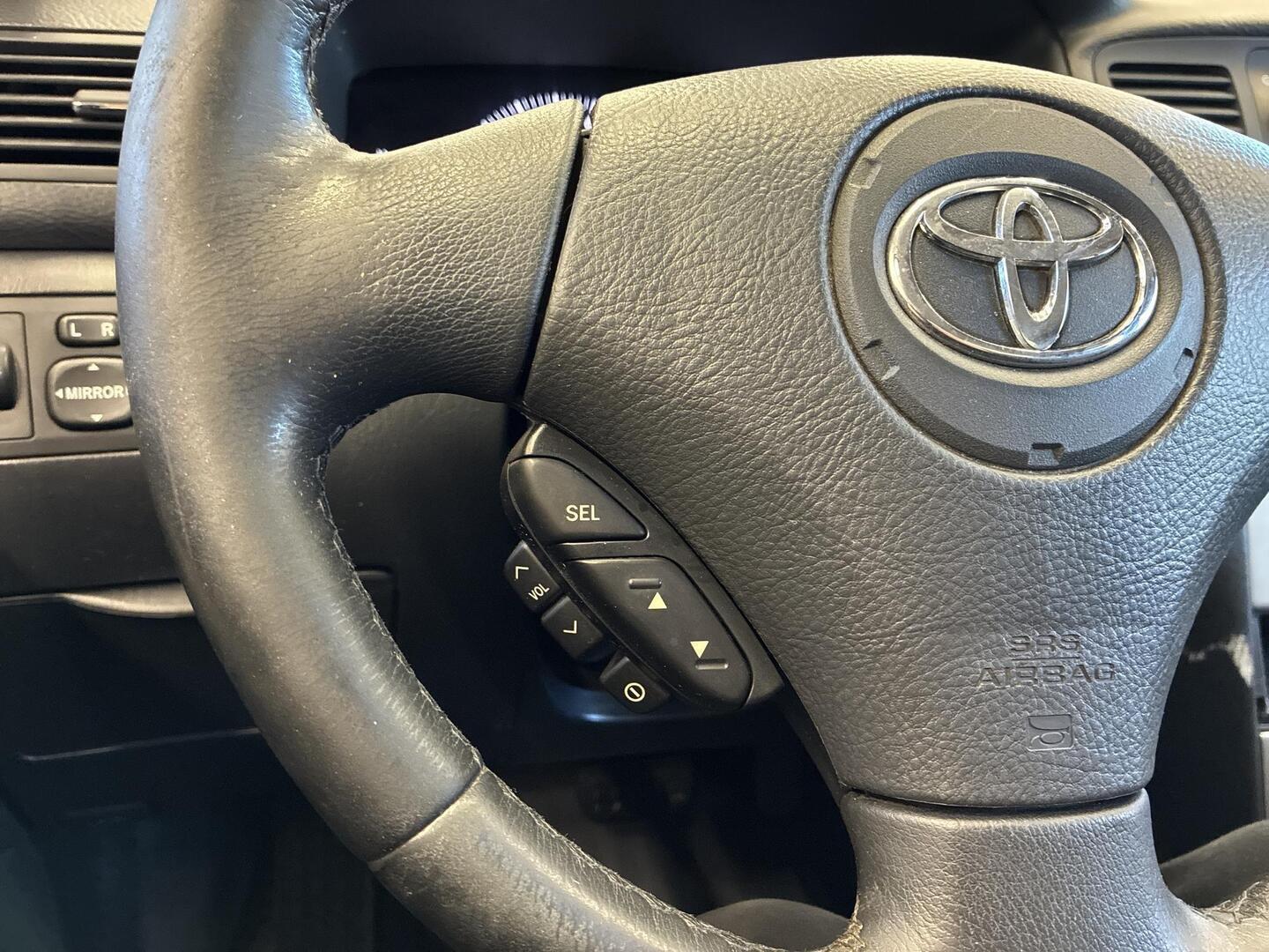 TOYOTA Corolla 2004