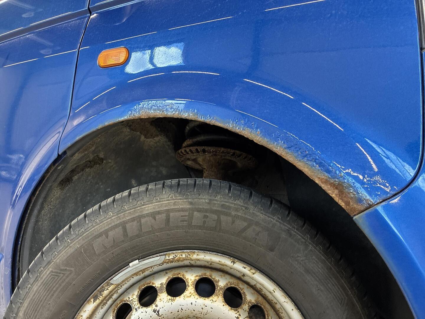 VOLKSWAGEN Transporter 2004