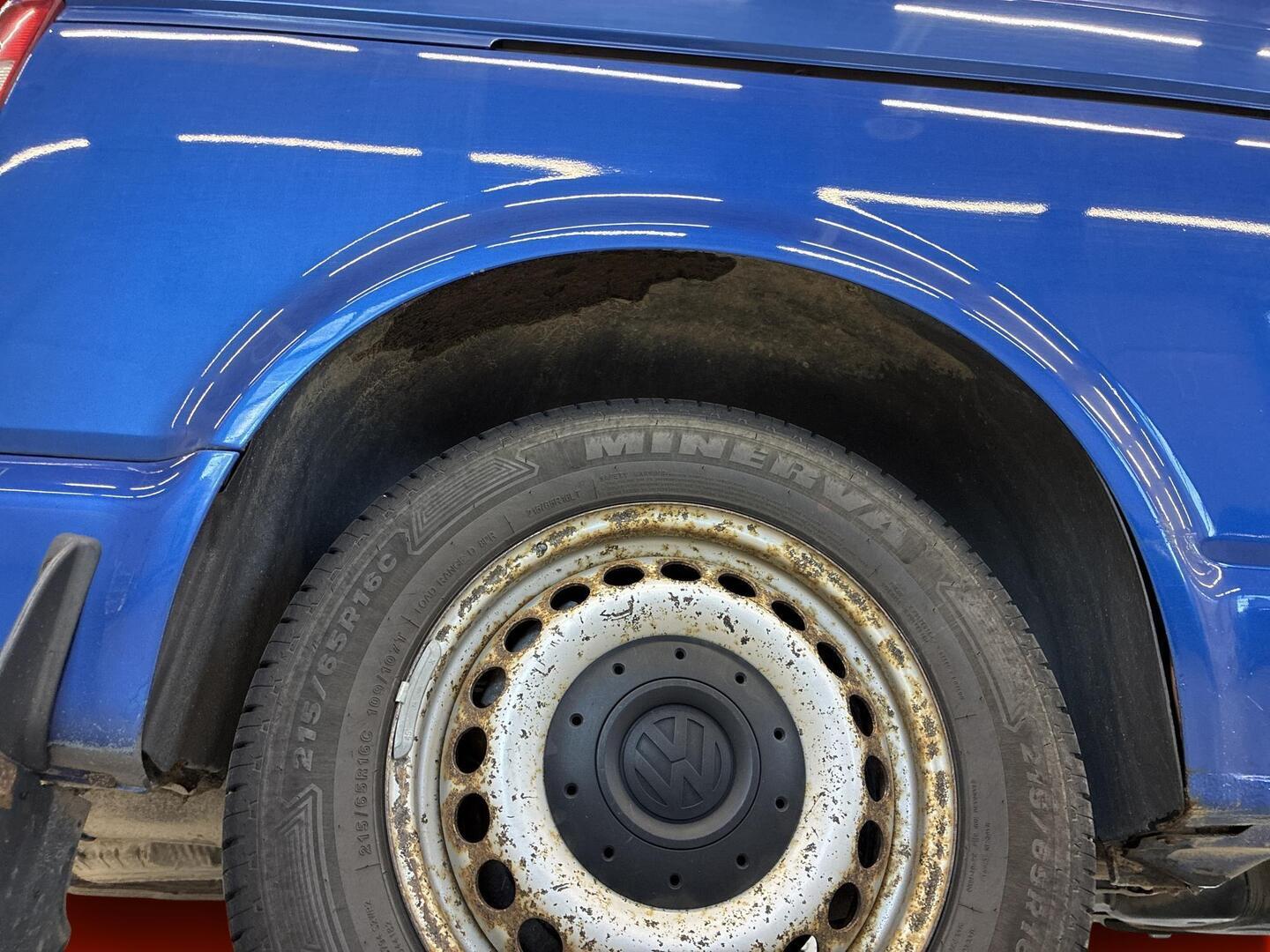 VOLKSWAGEN Transporter 2004