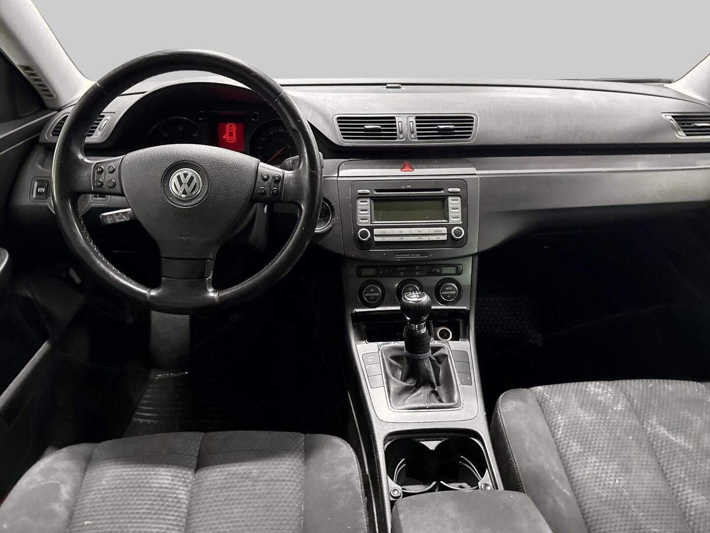 VOLKSWAGEN Passat 2008