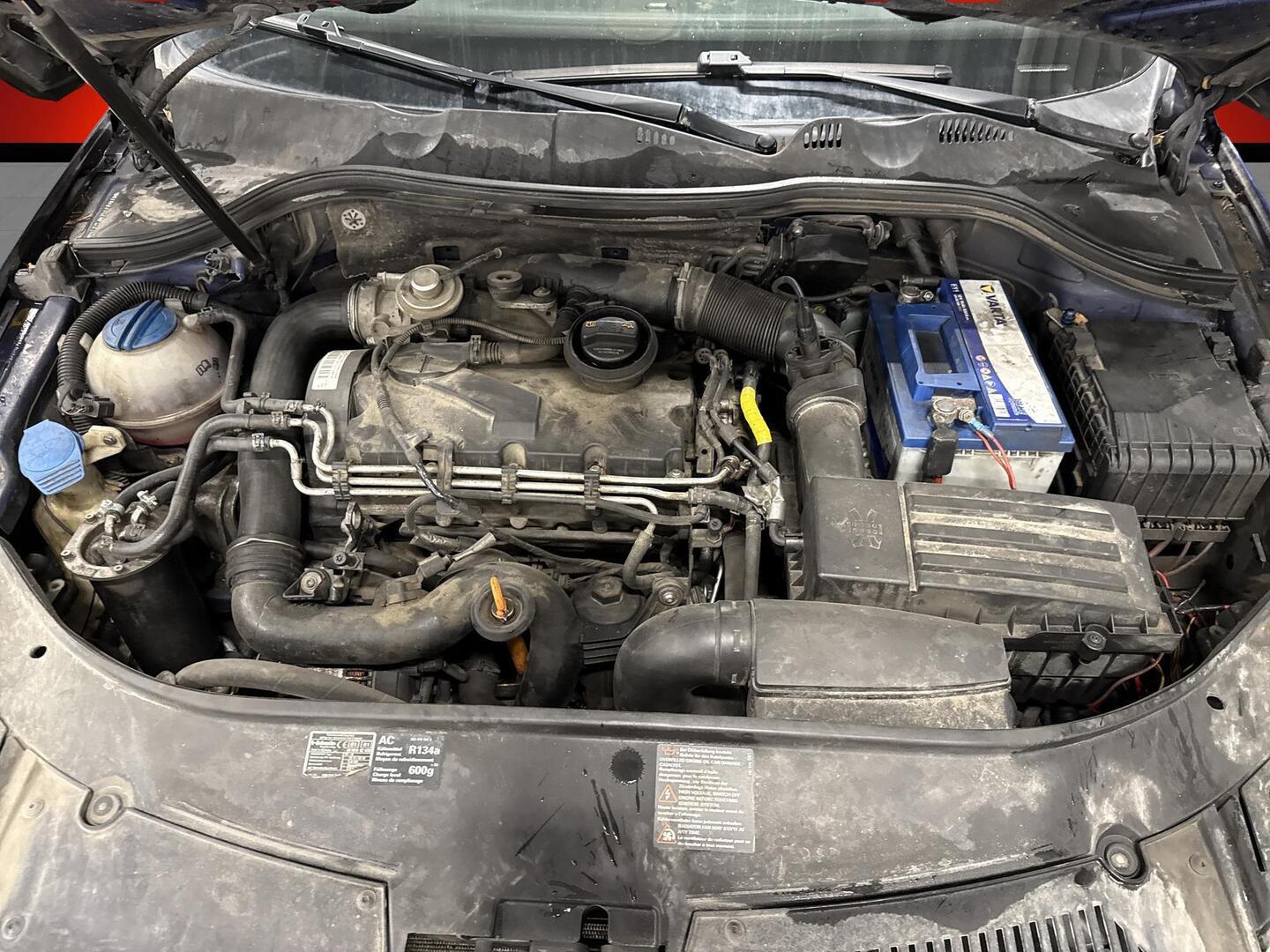 VOLKSWAGEN Passat 2008