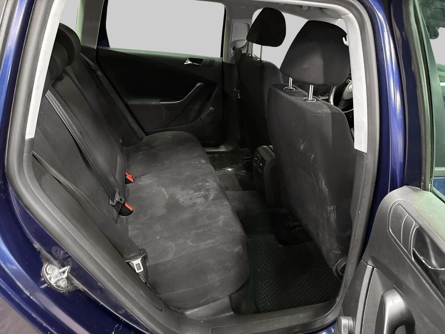 VOLKSWAGEN Passat 2008