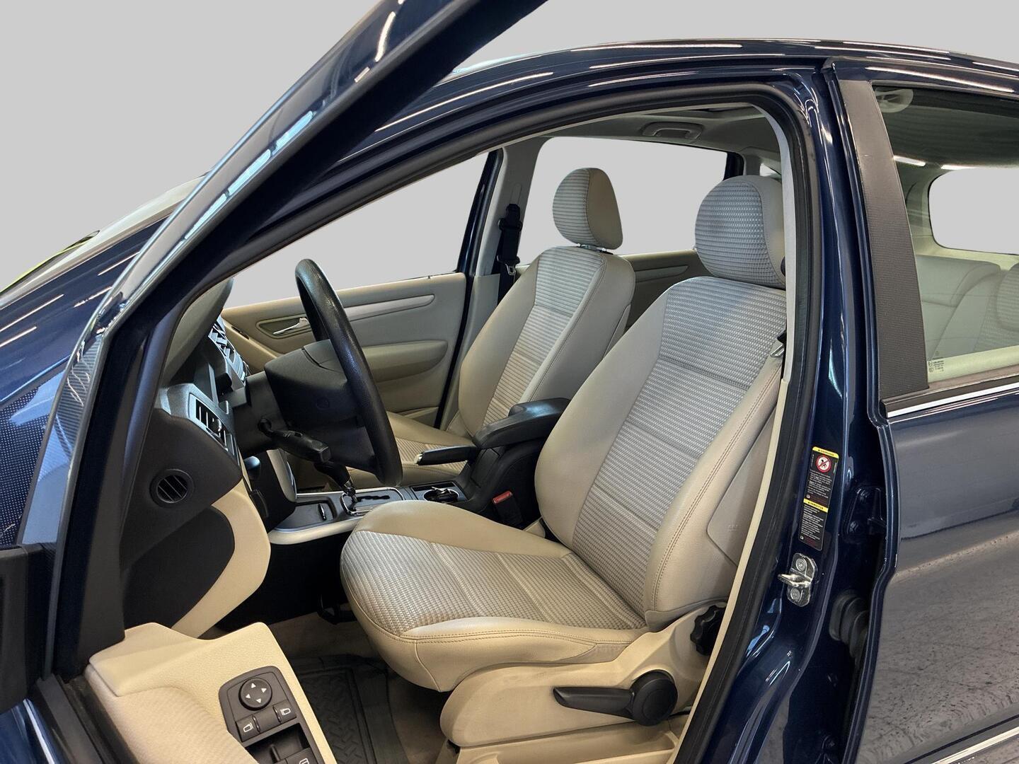 MERCEDES-BENZ B 2005