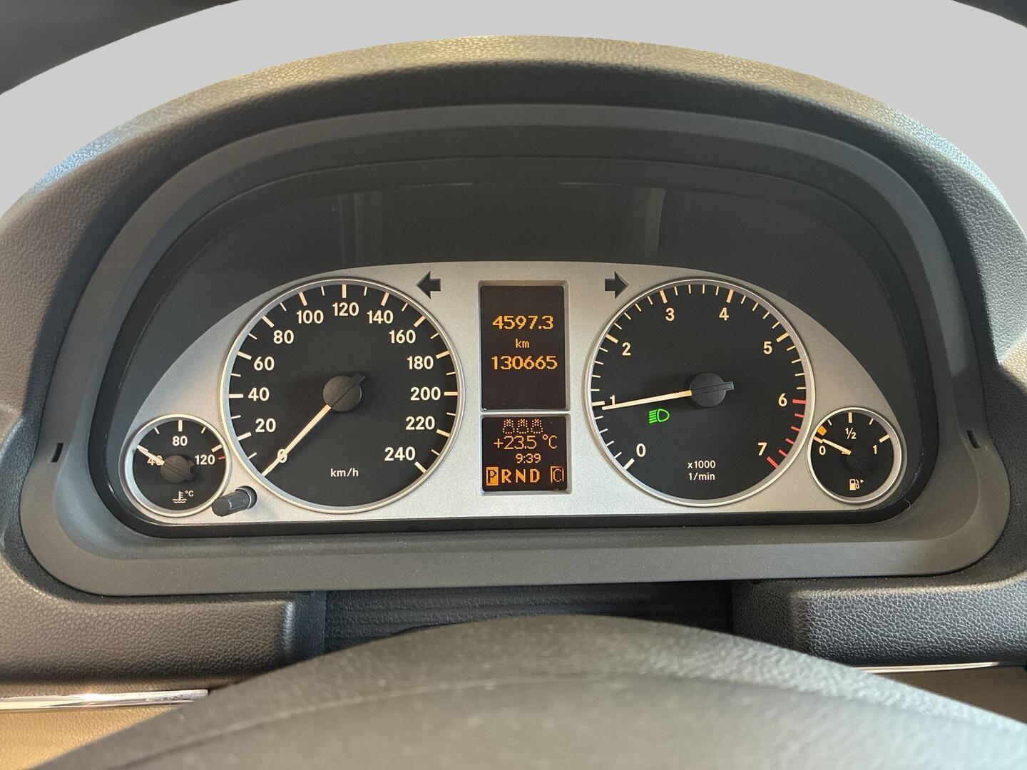 MERCEDES-BENZ B 2005