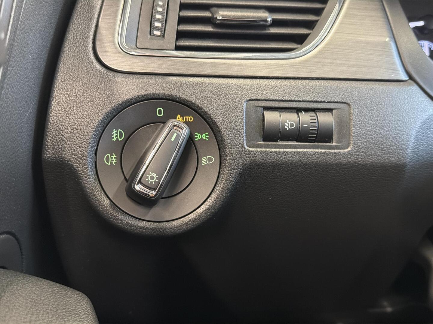 SKODA Rapid 2018