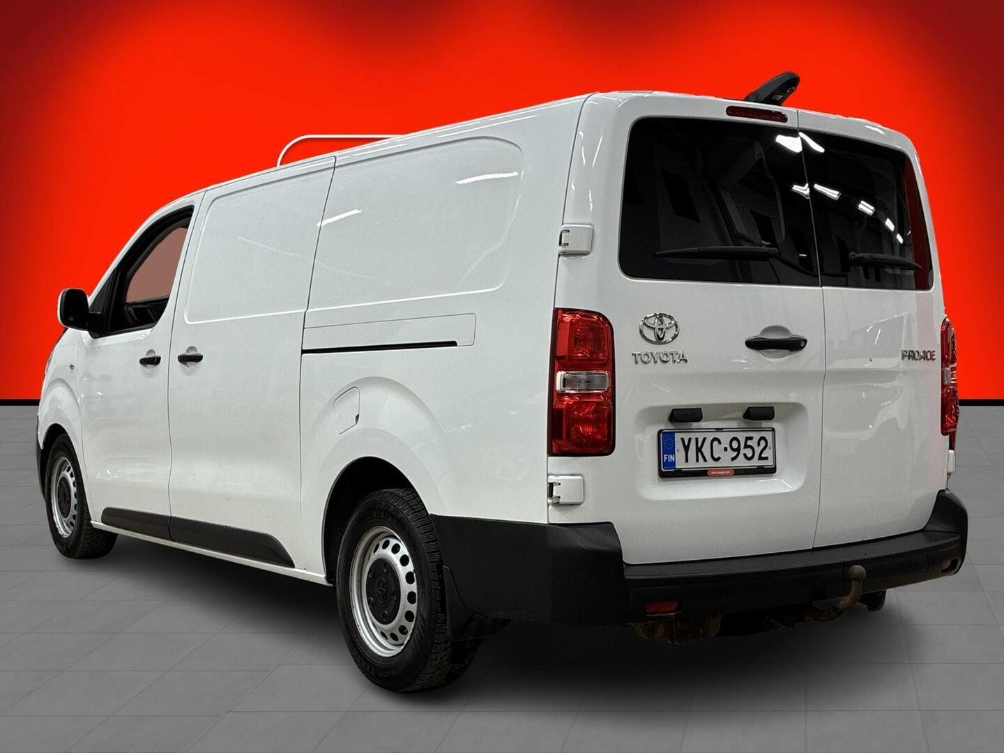 TOYOTA Proace 2018