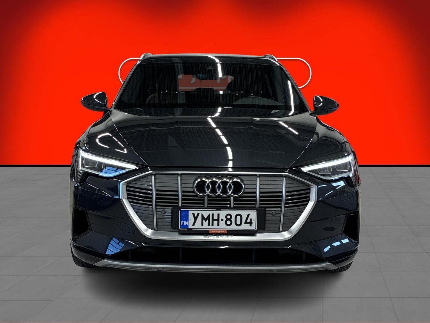 AUDI E-TRON 2022