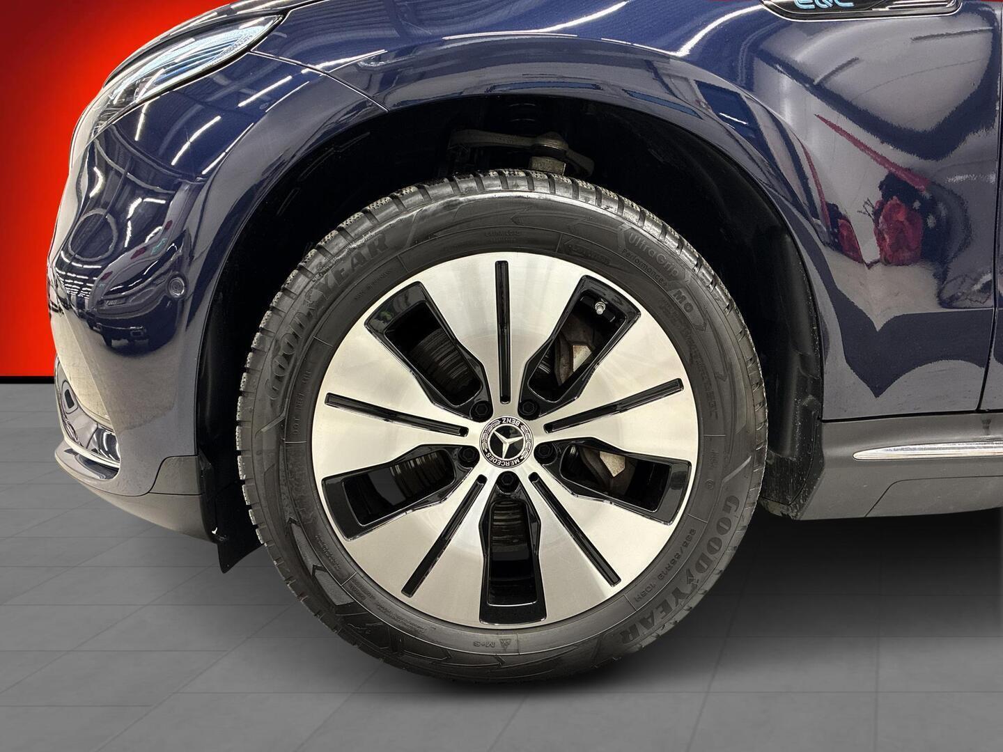 MERCEDES-BENZ EQC 2022