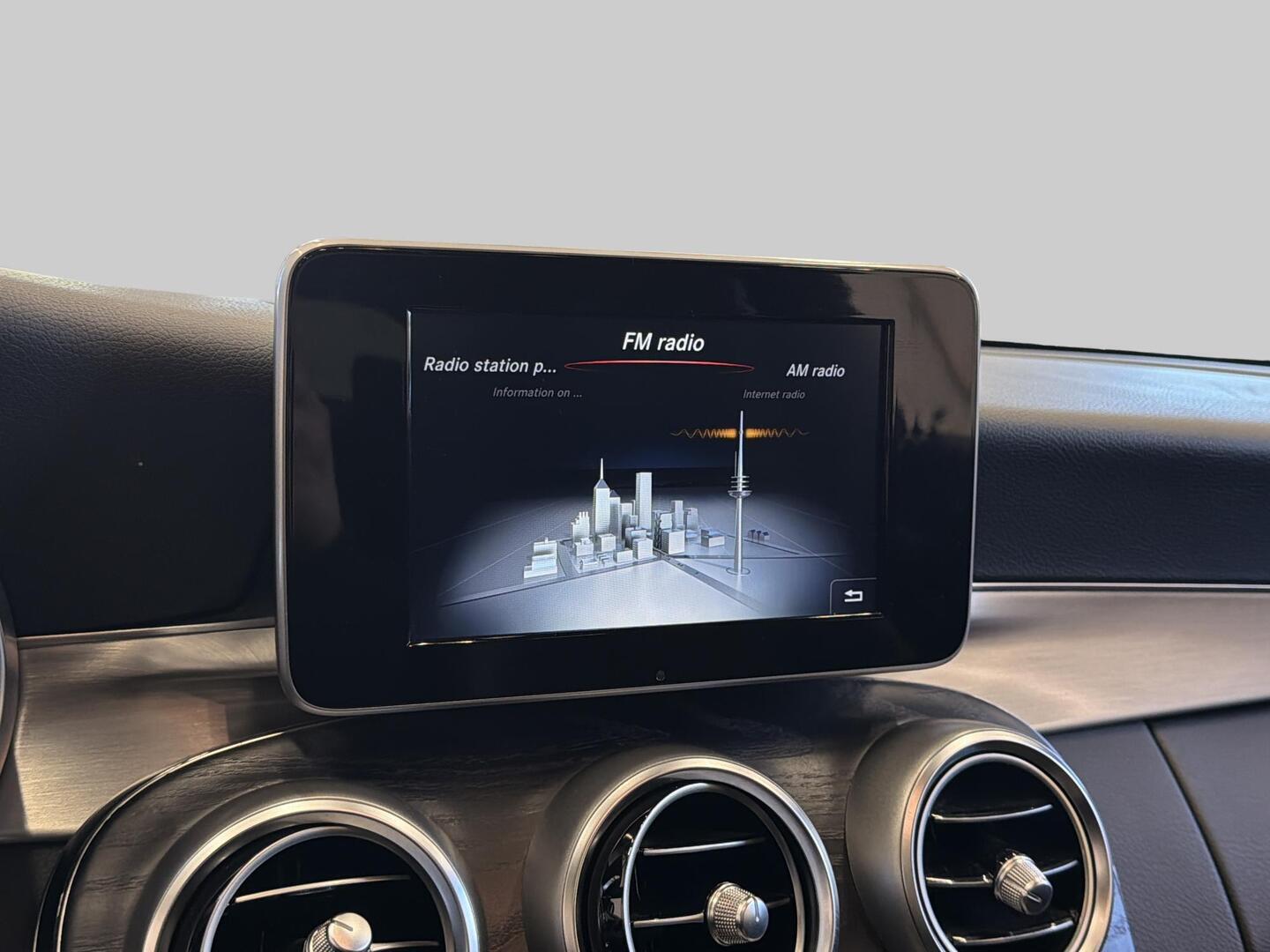 MERCEDES-BENZ C 2016