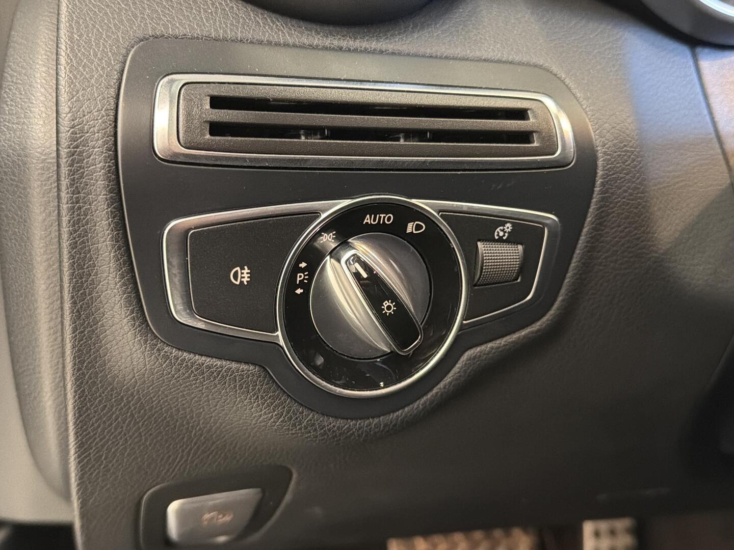 MERCEDES-BENZ C 2016