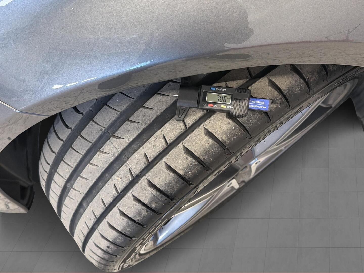 MERCEDES-BENZ C 2016