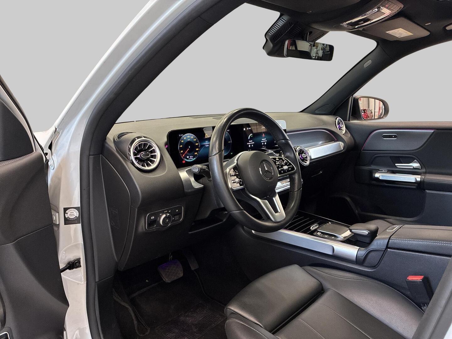 MERCEDES-BENZ EQB 2023