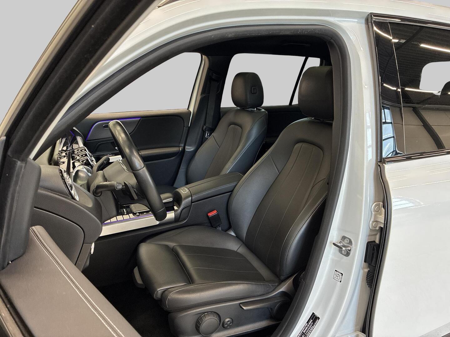 MERCEDES-BENZ EQB 2023