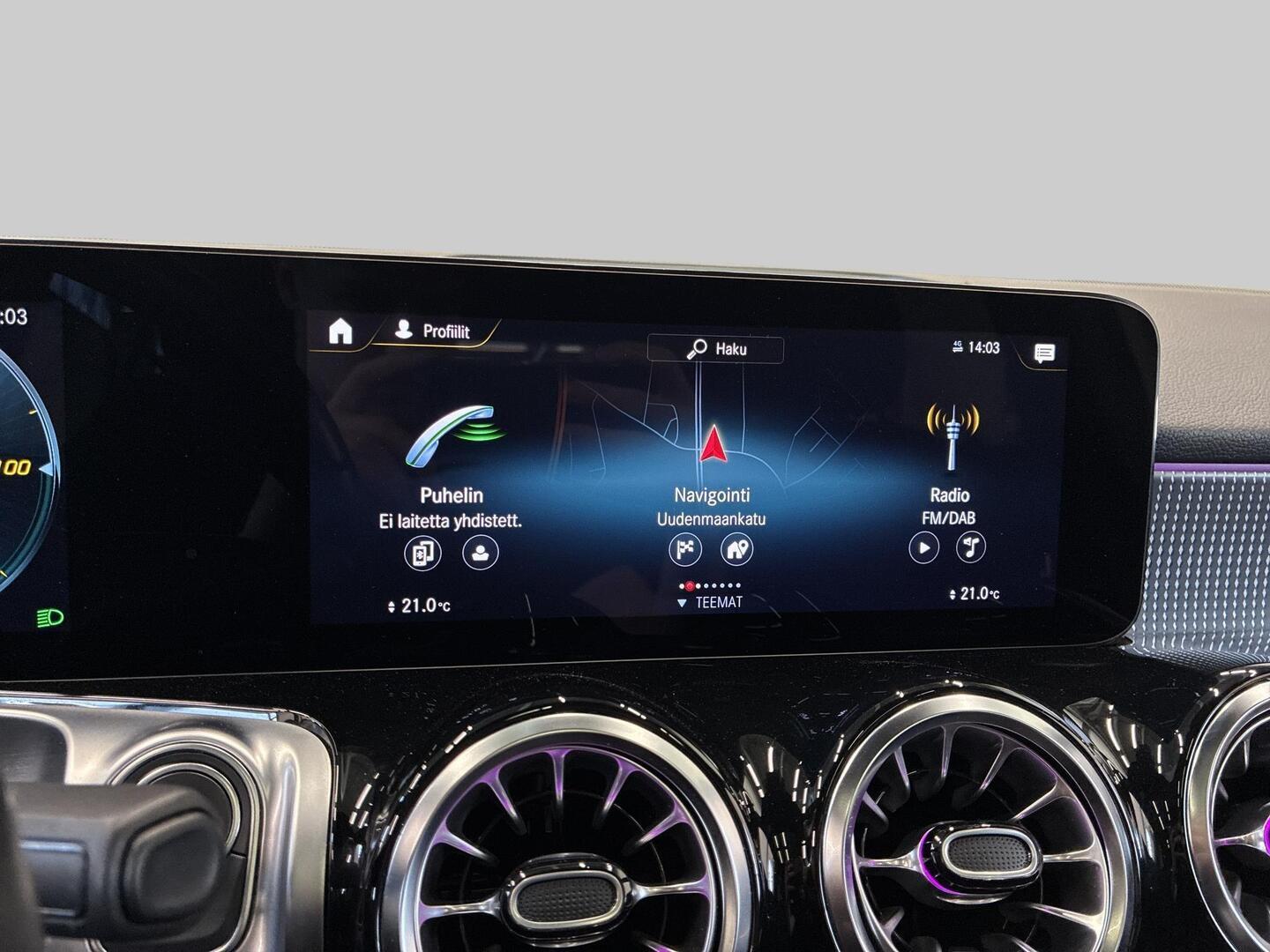 MERCEDES-BENZ EQB 2023