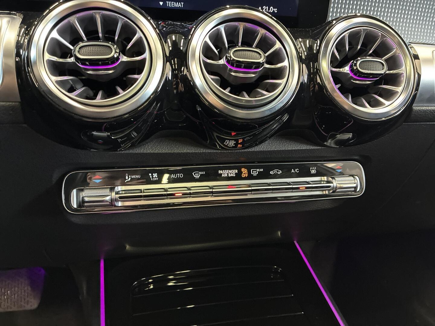 MERCEDES-BENZ EQB 2023