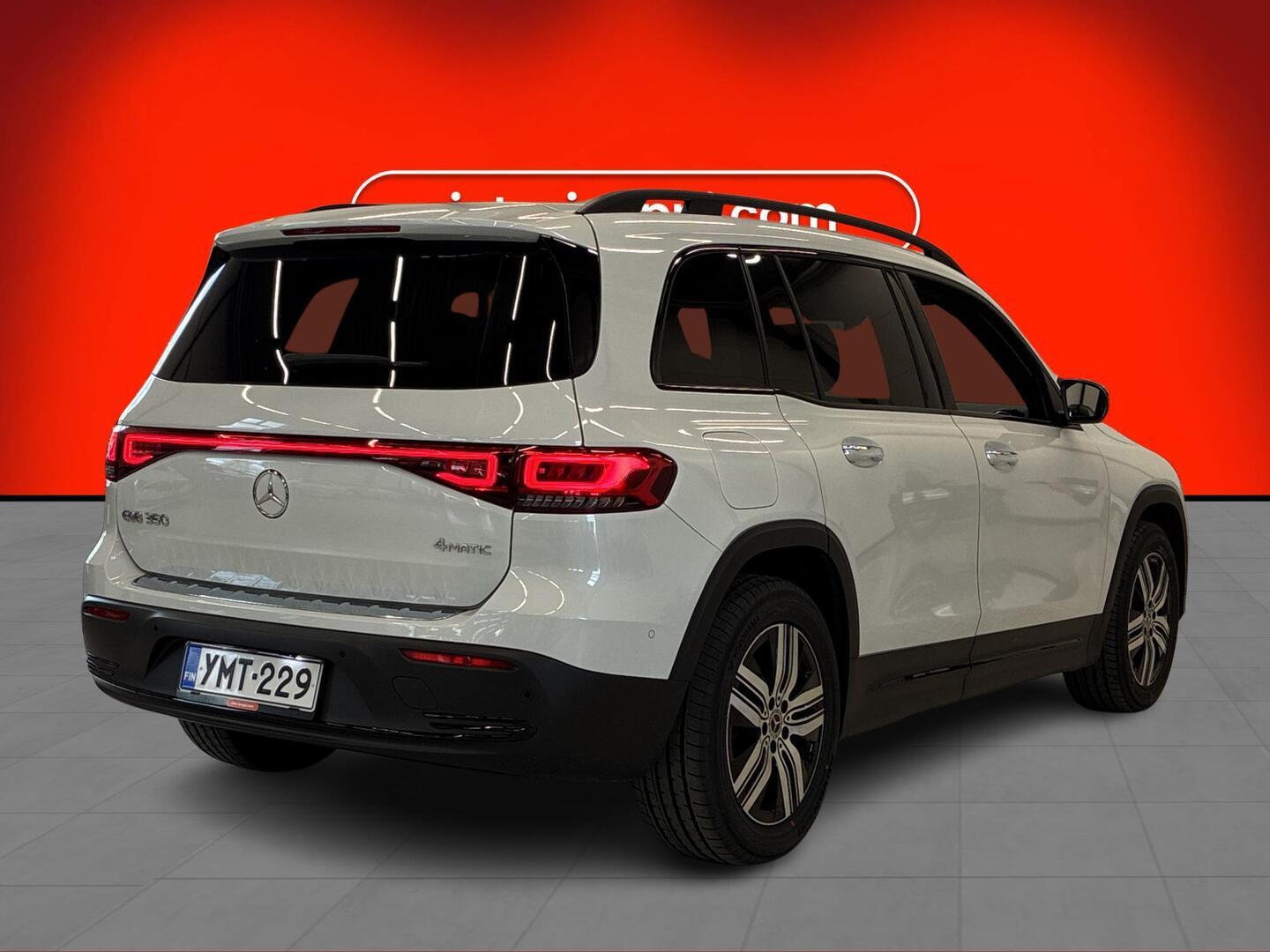 MERCEDES-BENZ EQB 2023