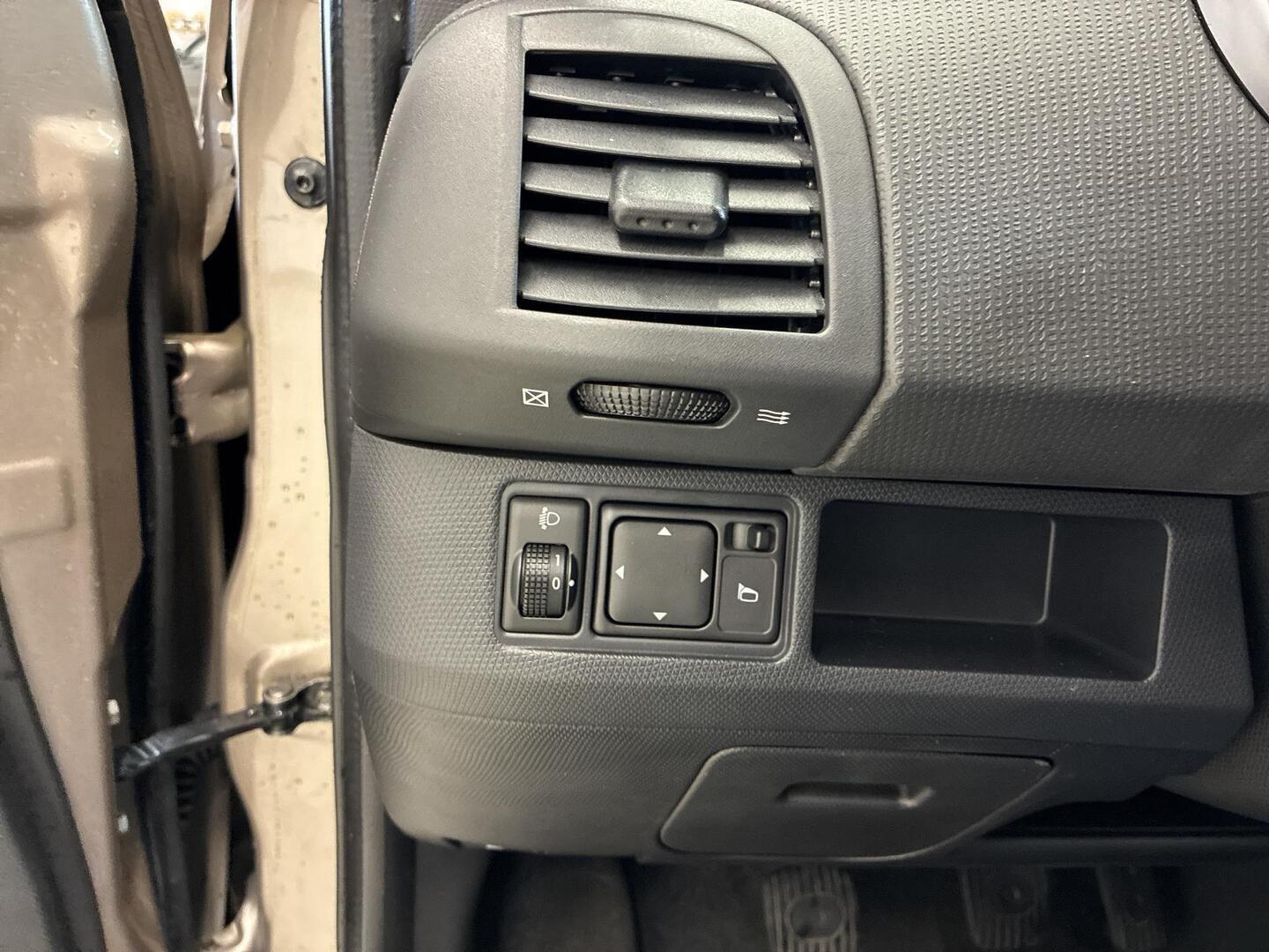 NISSAN Micra 2008